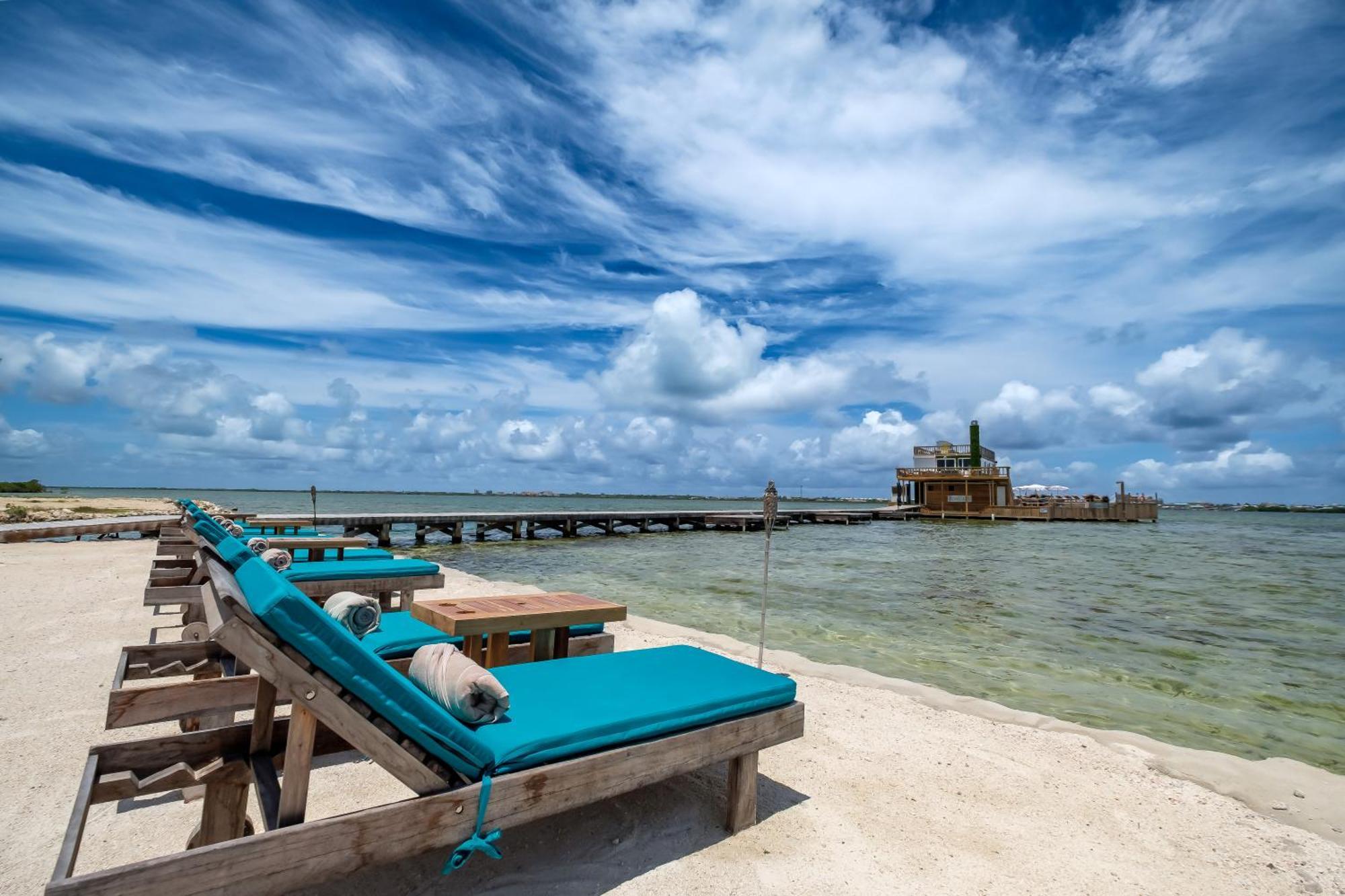 Aruna Resort & Villas سان بيدرو المظهر الخارجي الصورة